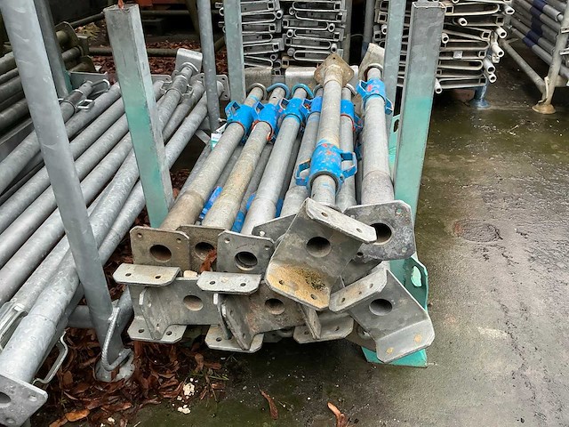 Schroefstempel - afbeelding 5 van  9