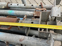 Schroefstempels, metselprofielen en steigermateriaal - afbeelding 2 van  18