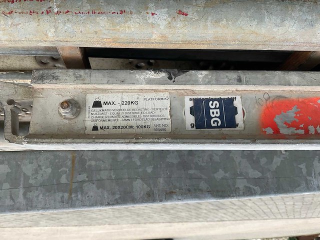 Schroefstempels, metselprofielen en steigermateriaal - afbeelding 9 van  18