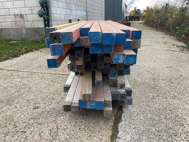 Schroefstempels, metselprofielen en steigermateriaal - afbeelding 13 van  18