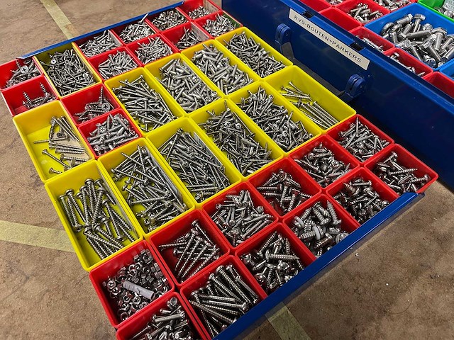 Schroeven, bouten, moeren in sortimo metalen assortimentskist (2x) - afbeelding 2 van  6