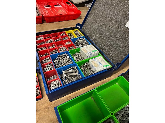 Schroeven, bouten, moeren in sortimo metalen assortimentskist (2x) - afbeelding 6 van  6