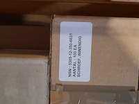 Schroeven en metalen pijpen - afbeelding 6 van  10