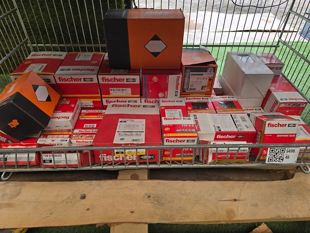 Schroeven en pluggen ca 45 dozen fischer, partij - afbeelding 1 van  6
