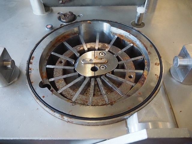 Schrofner / hts - afbeelding 18 van  18