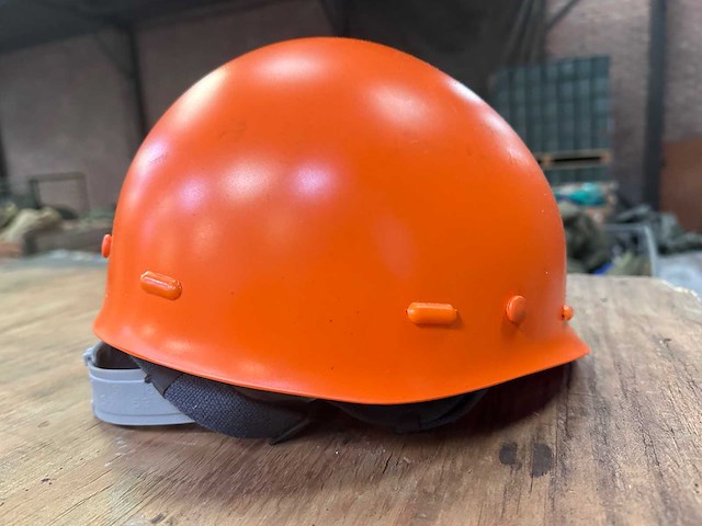 Schubert - vintage veiligheidshelm (7x) - afbeelding 1 van  4