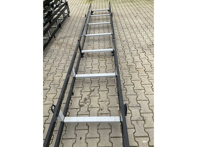 Schüco - 2021 - 2553 - langmateriaalbok 600x74x40cm (3x) + 600x74x74cm (1x) (4x) - afbeelding 1 van  3