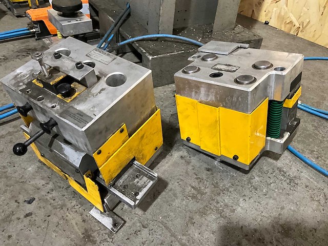 Schüco - 280570 - hydrauliek pers / stansmachine v.v. diverse stansen - afbeelding 6 van  16