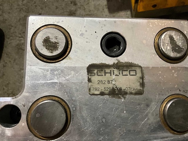 Schüco - 280570 - hydrauliek pers / stansmachine v.v. diverse stansen - afbeelding 8 van  16