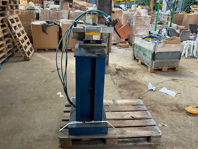 Schüco 280 580 hydraulische hoek / profielpers - afbeelding 17 van  22