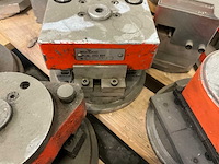 Schüco 297 838 pons machine v.v draaibaar plateau en div pons gereedschappen - afbeelding 6 van  9