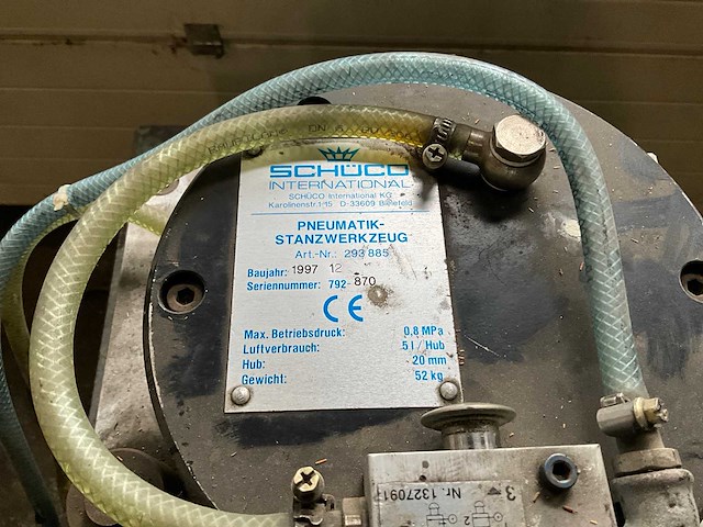 Schüco 792-870 pneumatische stansmachine - afbeelding 2 van  5