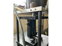 Schüco 792-870 pneumatische stansmachine - afbeelding 5 van  5