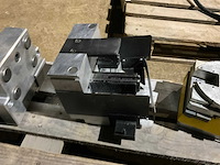 Schüco aluminium ponsgereedschap (5x) - afbeelding 1 van  15