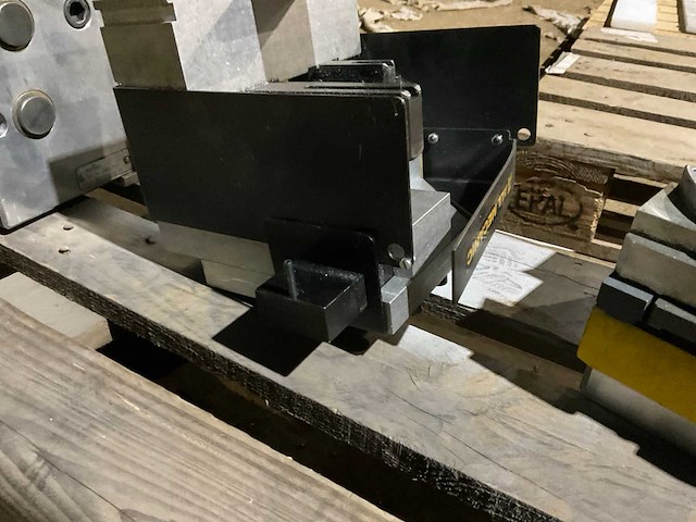 Schüco aluminium ponsgereedschap (5x) - afbeelding 3 van  15