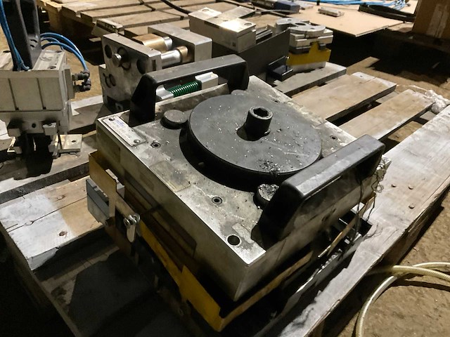 Schüco aluminium ponsgereedschap (5x) - afbeelding 10 van  15