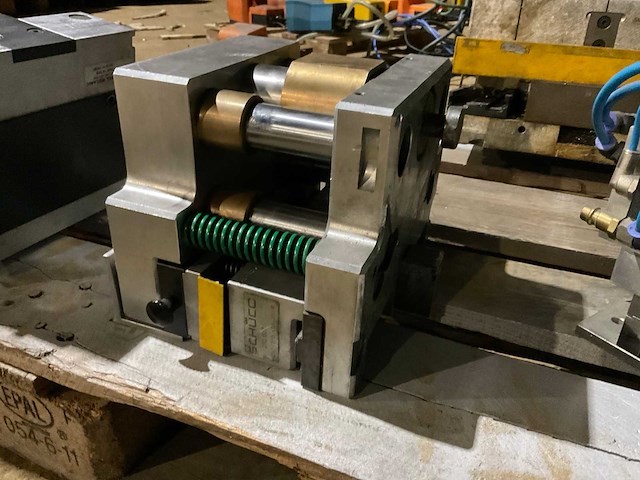 Schüco aluminium ponsgereedschap (5x) - afbeelding 14 van  15