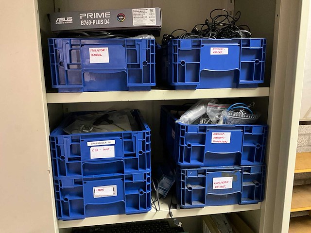 Schuifdeurkast en divers - afbeelding 6 van  7