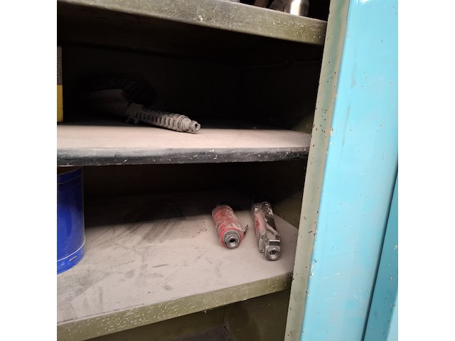 Schuifdeurkast met inhoud - afbeelding 4 van  27