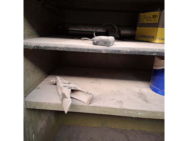 Schuifdeurkast met inhoud - afbeelding 5 van  27