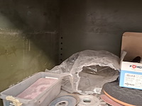 Schuifdeurkast met inhoud - afbeelding 7 van  27