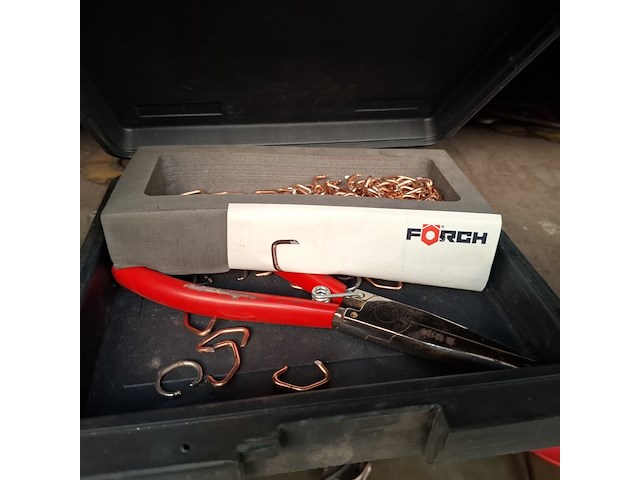 Schuifdeurkast met inhoud - afbeelding 11 van  27