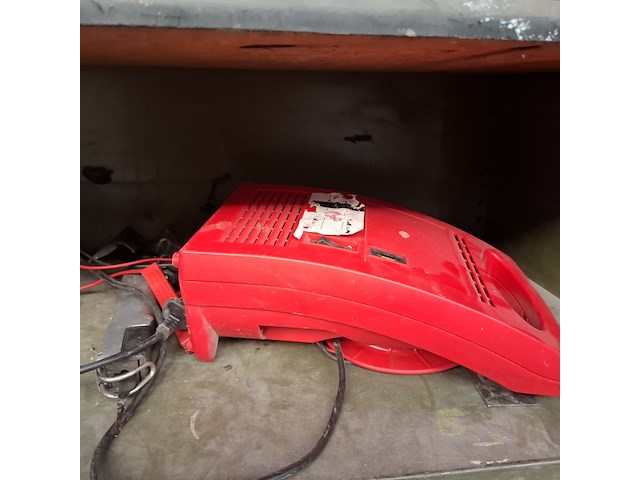 Schuifdeurkast met inhoud - afbeelding 14 van  27