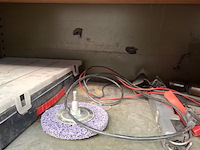 Schuifdeurkast met inhoud - afbeelding 15 van  27