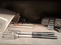 Schuifdeurkast met inhoud - afbeelding 17 van  27