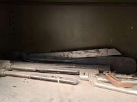 Schuifdeurkast met inhoud - afbeelding 18 van  27