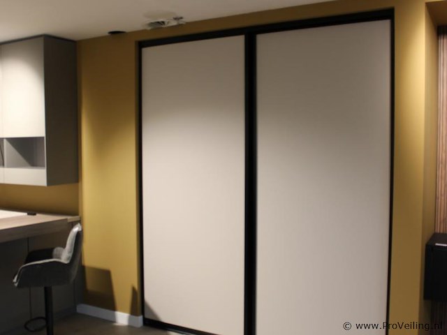 Schuifdeurkast met maatwerk interieursysteem - afbeelding 7 van  7