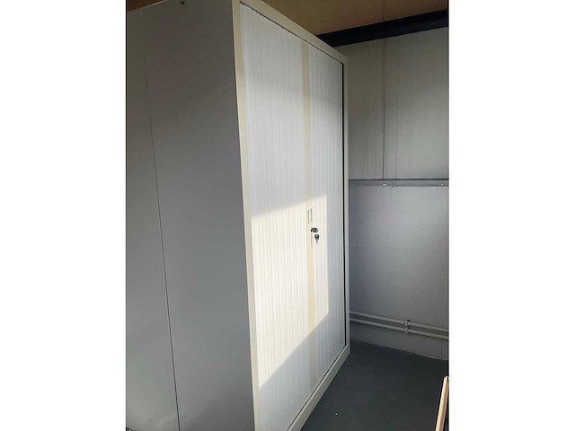 Schuifdeurkast - afbeelding 2 van  3