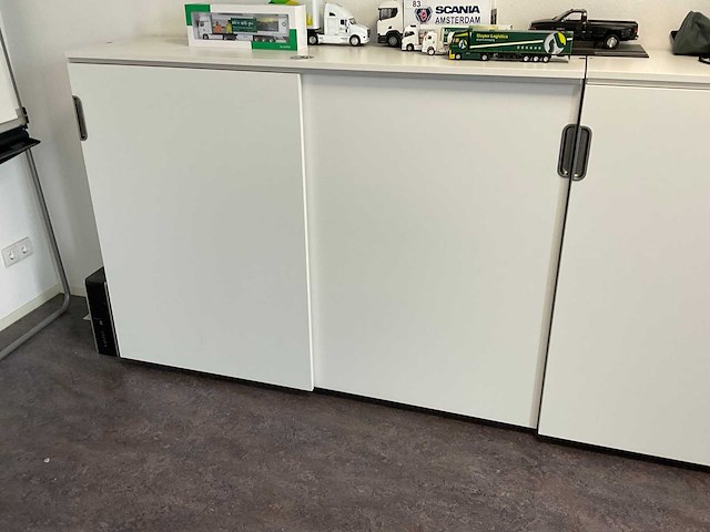 Schuifdeurkast - afbeelding 1 van  1