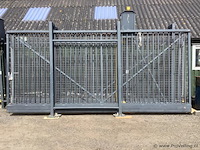 Schuifhek (ijzer) / tuinpoort - afbeelding 1 van  2