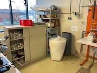 Schuifkast/ magazijnstelling met inhoud - afbeelding 1 van  16