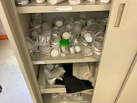 Schuifkast/ magazijnstelling met inhoud - afbeelding 11 van  16