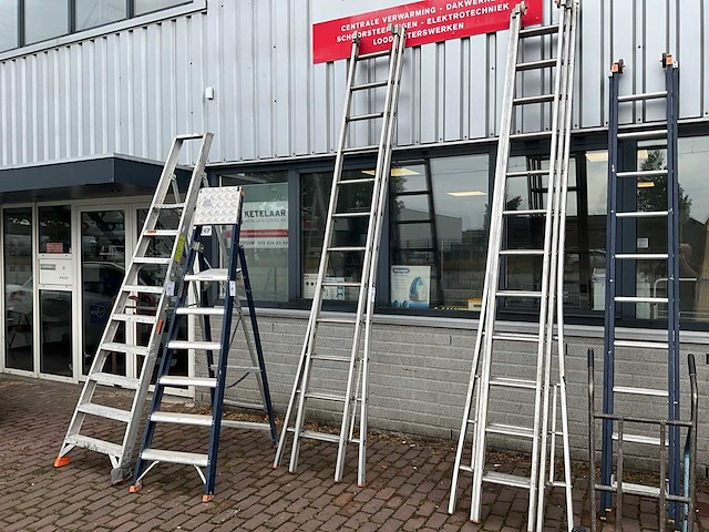 Schuifladder 2 delig - afbeelding 1 van  5