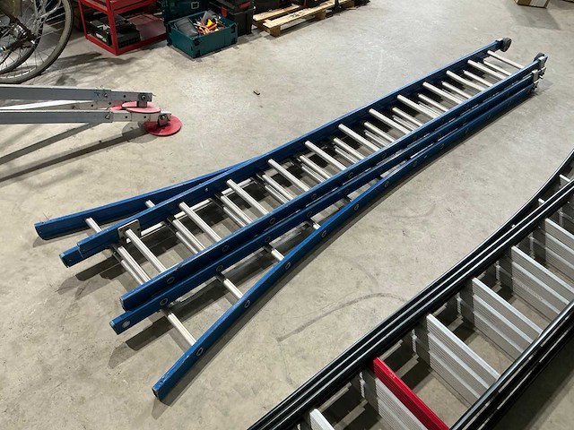 Schuifladder - afbeelding 1 van  5