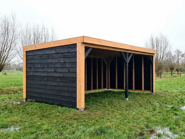 Schuilstal geïmpregneerd douglas 300x400x265 cm - afbeelding 1 van  4