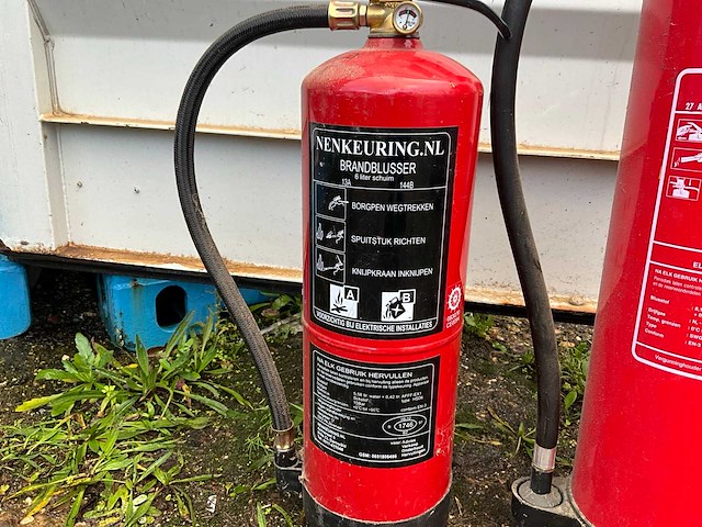 Schuim brandblusser (2x) - afbeelding 3 van  5