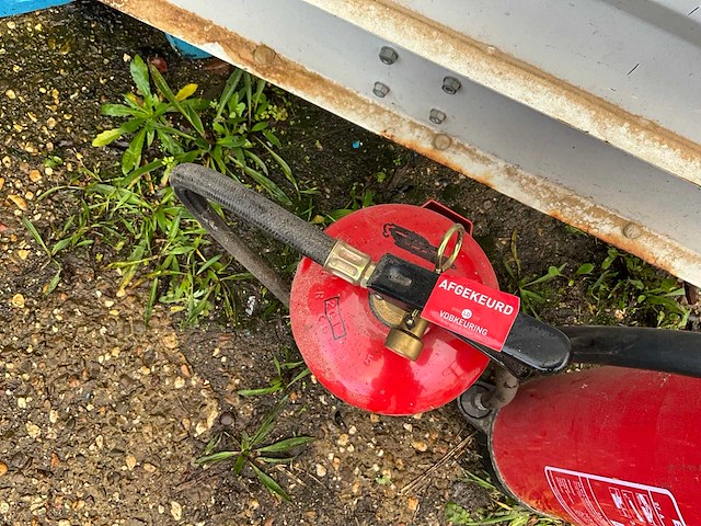 Schuim brandblusser (2x) - afbeelding 5 van  5