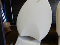 Schuine wandcloset met zitting, villeroy & boch, wit