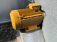 Schuko filterafzuiginstallatie met leidingwerk - afbeelding 13 van  13