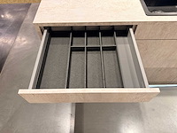 Schüller - beurskeuken met aeg apparatuur - afbeelding 35 van  68