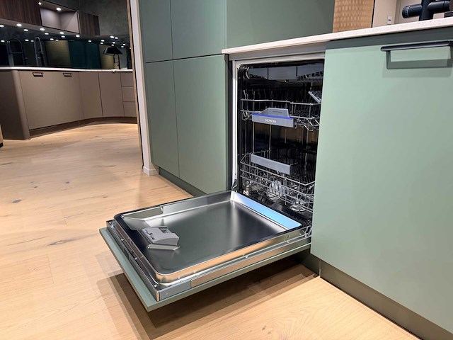 Schüller - beurskeuken met falmec / siemens apparatuur - afbeelding 8 van  73