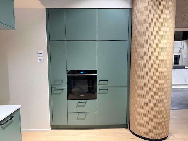 Schüller - beurskeuken met falmec / siemens apparatuur - afbeelding 30 van  73