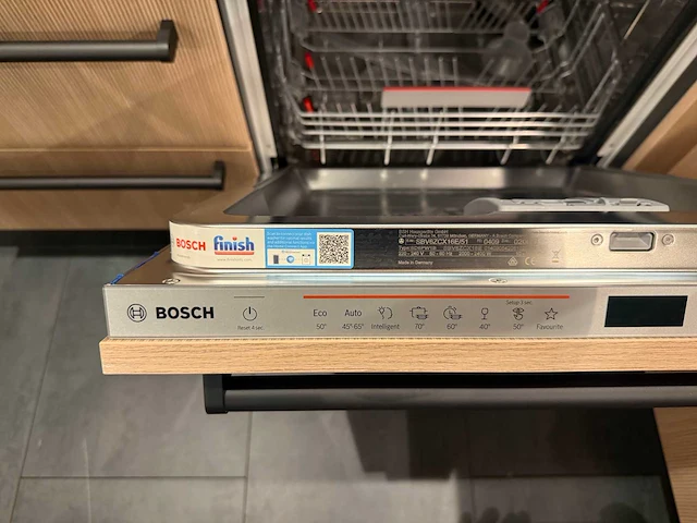 Schüller - collectie 2028 - keukenopstelling met bosch apparatuur - afbeelding 10 van  39