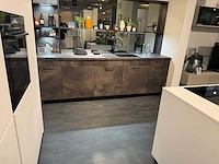 Schüller - collectie 2028 - keukenopstelling met bosch apparatuur - afbeelding 10 van  23