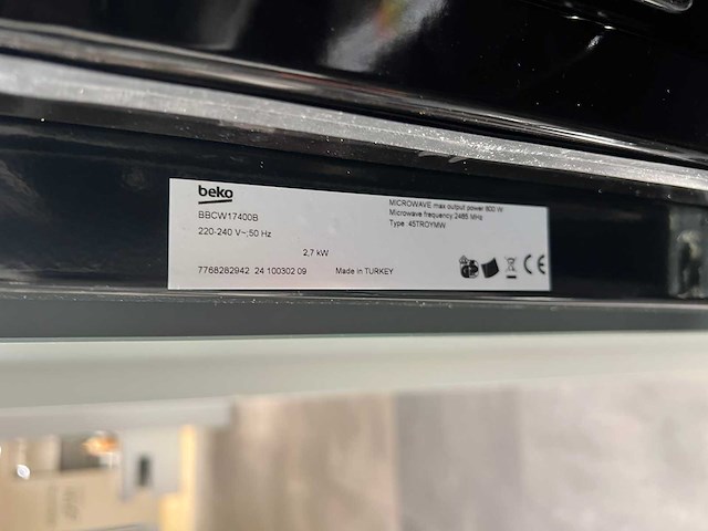 Schüller - easy toledo ultramat - showroomkeuken met beko apparatuur - afbeelding 6 van  13