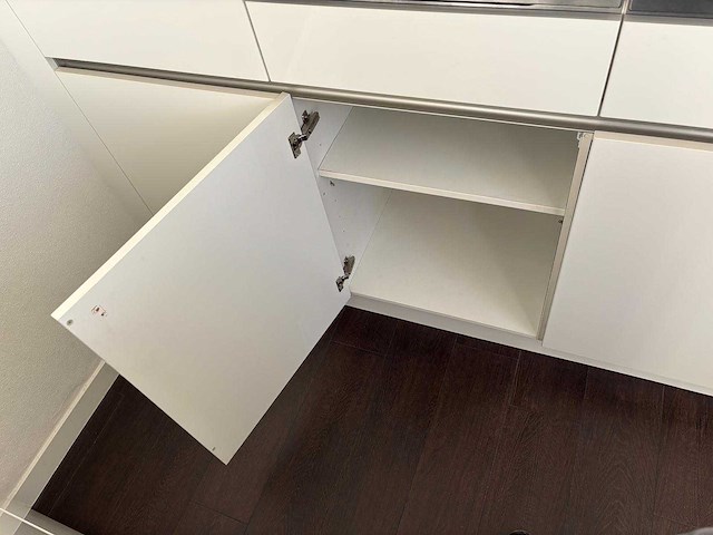 Schüller - keuken met apparatuur - afbeelding 6 van  28